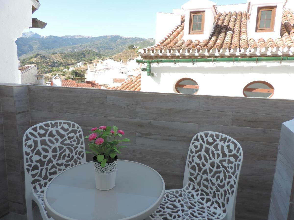 Casa Las Tres Conchas Yunquera ภายนอก รูปภาพ