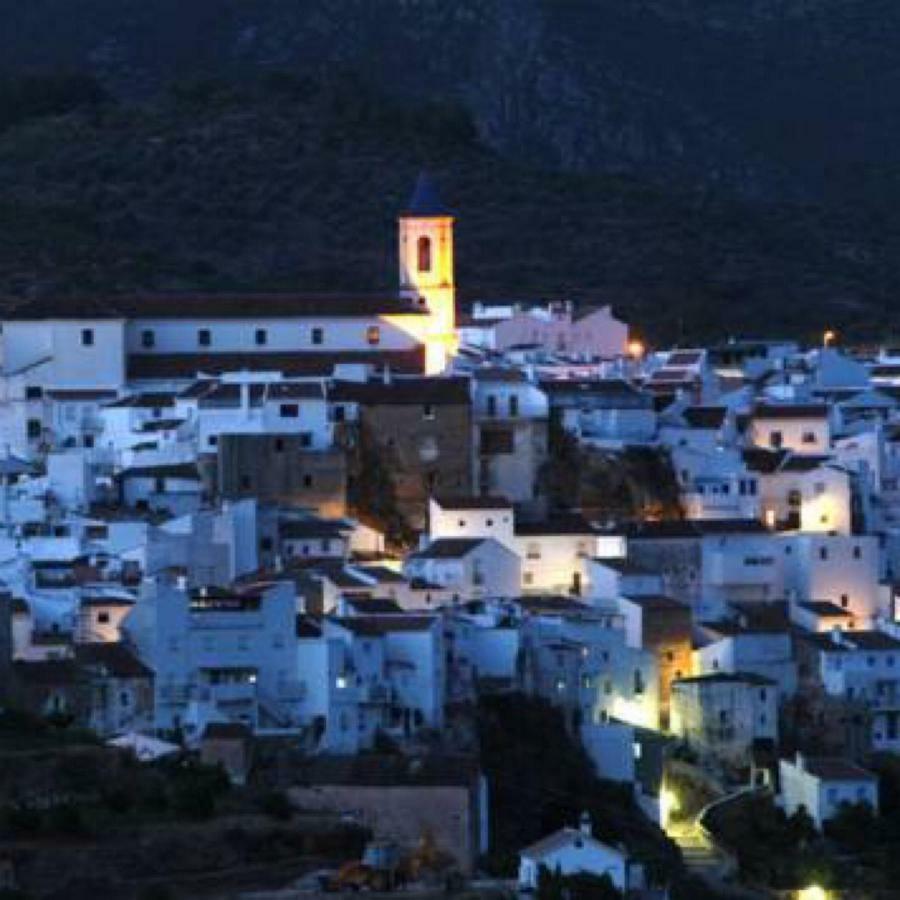 Casa Las Tres Conchas Yunquera ภายนอก รูปภาพ